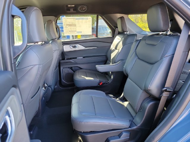 New 2027 Vapor Blue Metallic Ford Active image 61