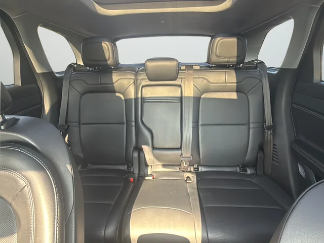 Used 2022 Silver Lincoln Standard image 40