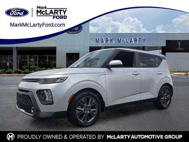 Used 2021 Silver Kia EX image 1