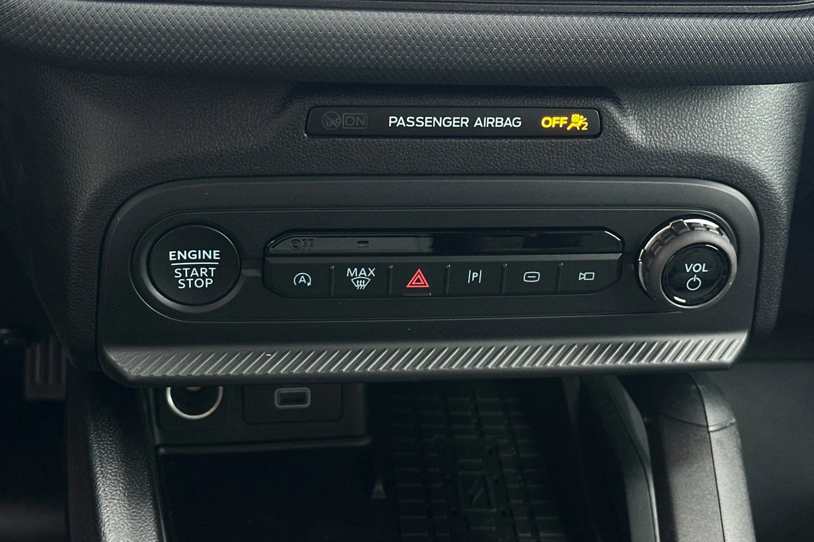 New 2025 Carbonized Gray Metallic Ford Badlands® image 19