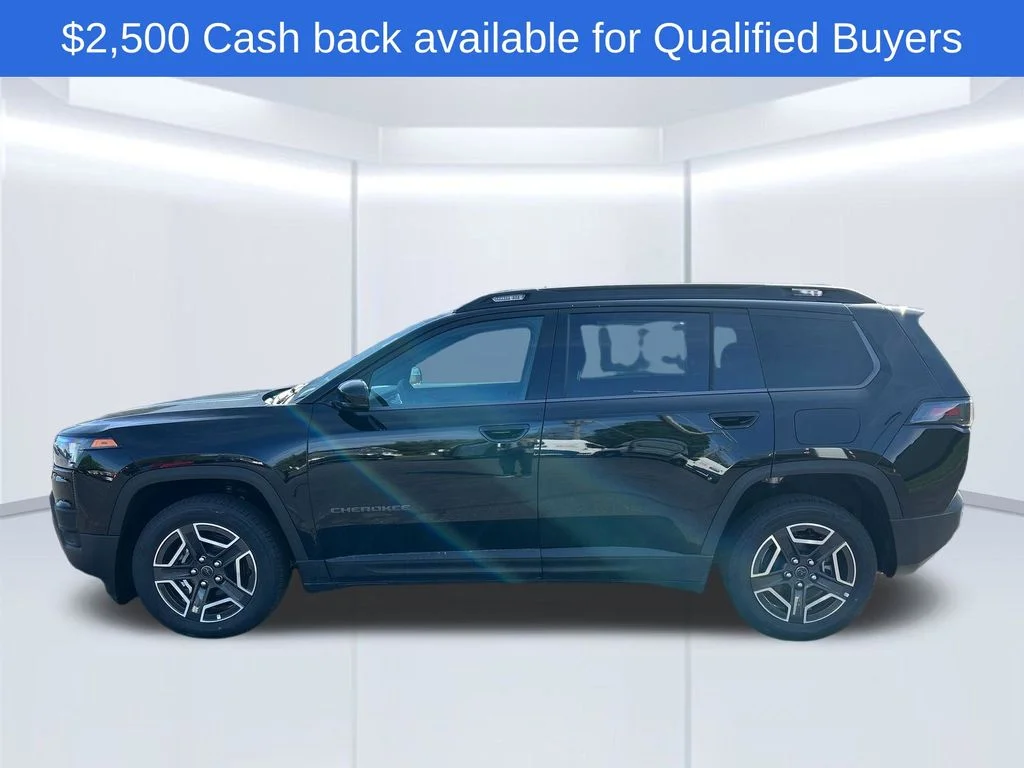 New 2026 Diamond Black Crystal Pearl-Coat Exterior Paint Jeep Limited image 2