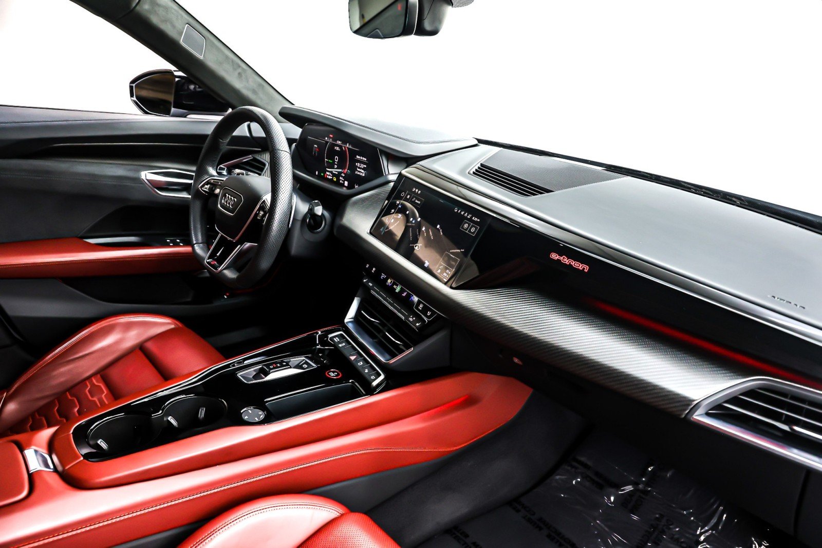 2024 Audi e-tron GT Prestige - Photo 17