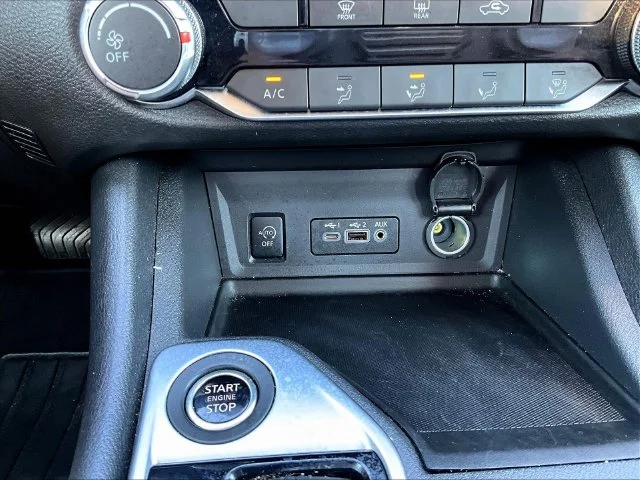 Used 2025 White Nissan SV image 19