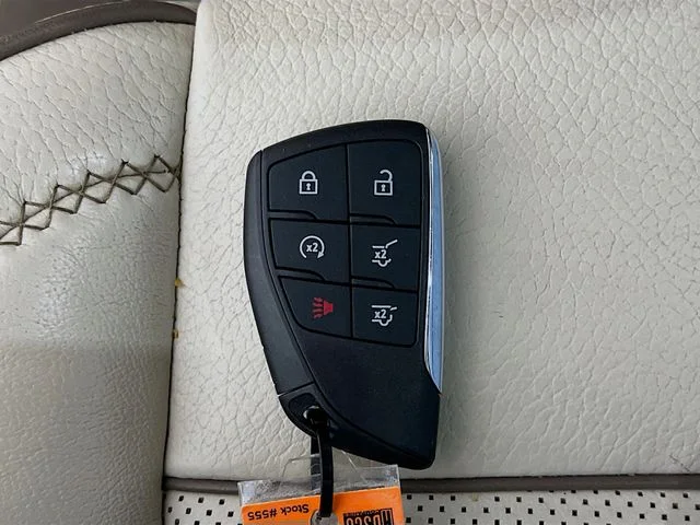 Used 2021 Blue GMC Denali image 33