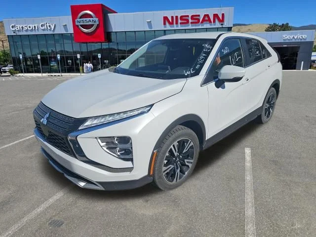 Used 2024 Black Mitsubishi  image 3