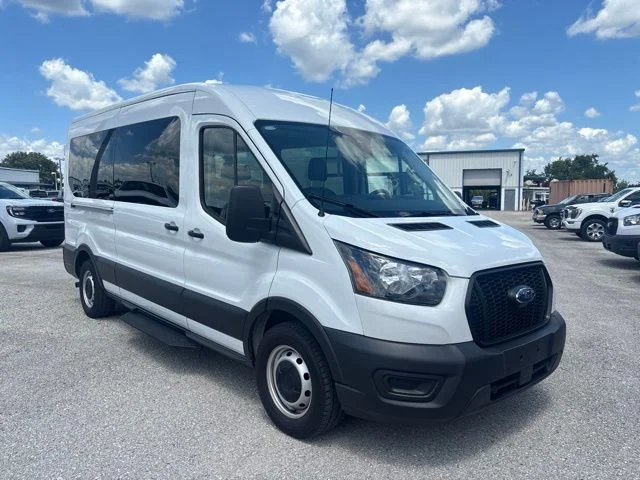 Used 2024 White Ford XL image 3