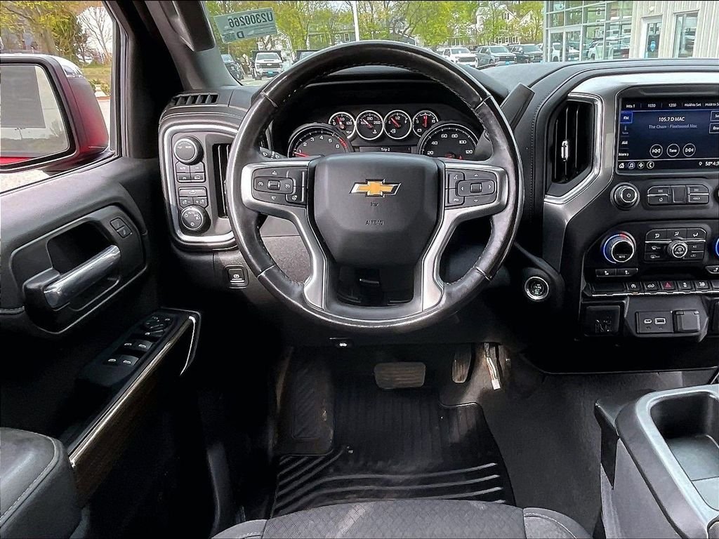 Used 2022 Red Chevrolet LT image 17