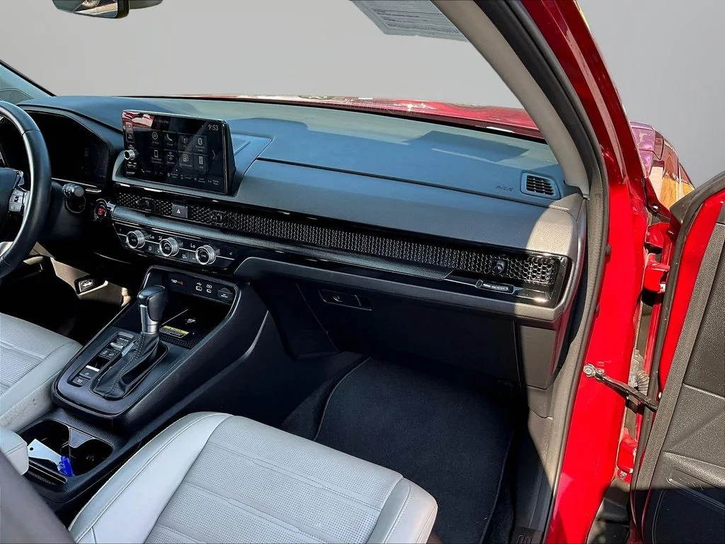 Used 2023 Radiant Red Metallic Honda EX-L image 27