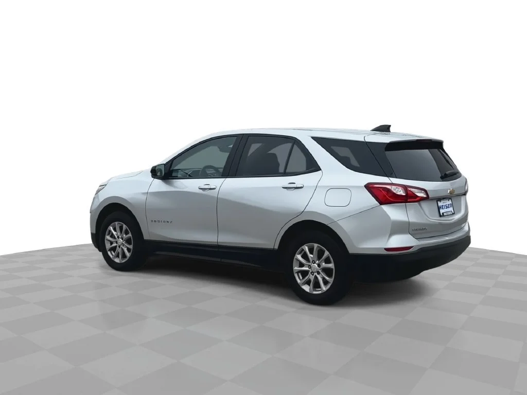 2020 Chevrolet Equinox LS - Photo 6
