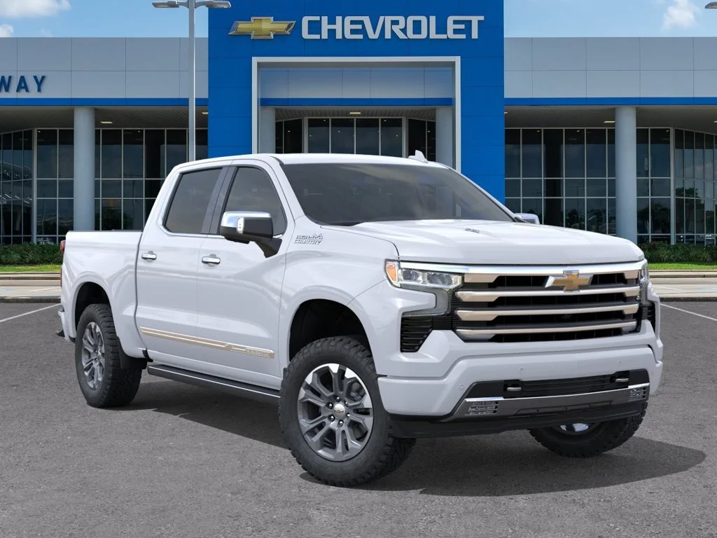 New 2026 Polar White Tricoat Chevrolet High Country image 7