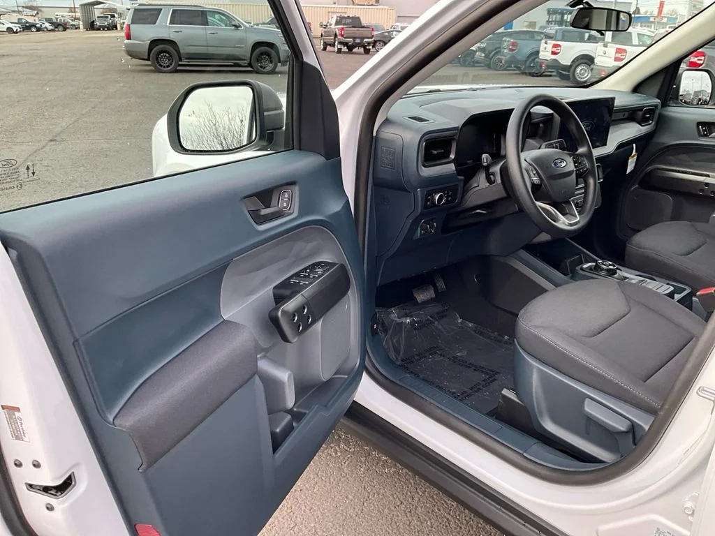 2026 Ford Maverick XL - Photo 17