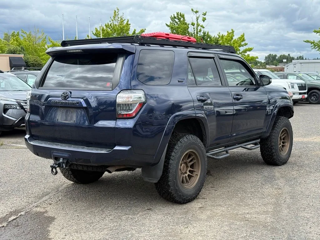 Used 2019 Blue Toyota SR5 Premium image 4