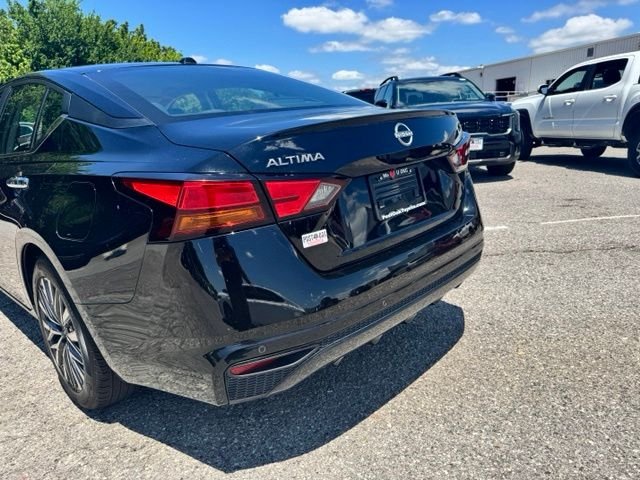2025 Nissan Altima SV - Photo 9