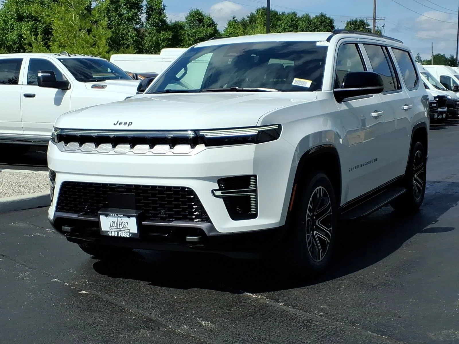 New 2026 Bright White Clear-Coat Exterior Paint Jeep  image 2