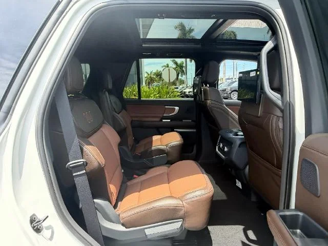 New 2027 Star White Metallic Tri-Coat Ford King Ranch® image 36