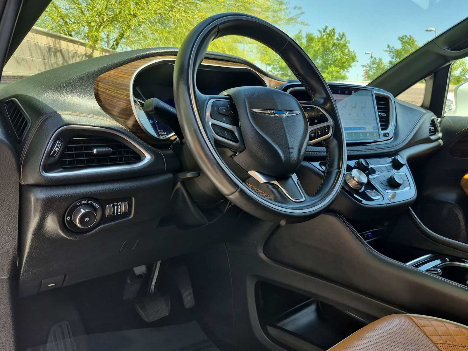 Used 2021 Chrysler Pacifica Hybrid Pinnacle Hybrid with VIN 2C4RC1N75MR548355 for sale in Las Vegas, NV