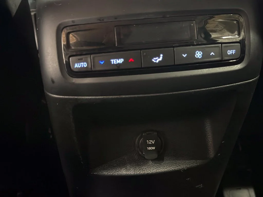 Used 2024 Hyper White Hyundai SEL image 19