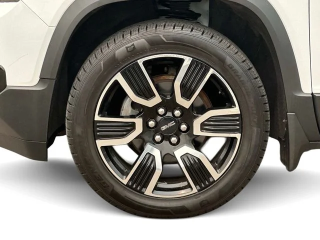 Used 2019 White GMC SLT-1 image 8