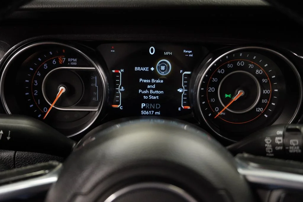 Used 2021 Gray Jeep Unlimited Sahara Altitude image 31