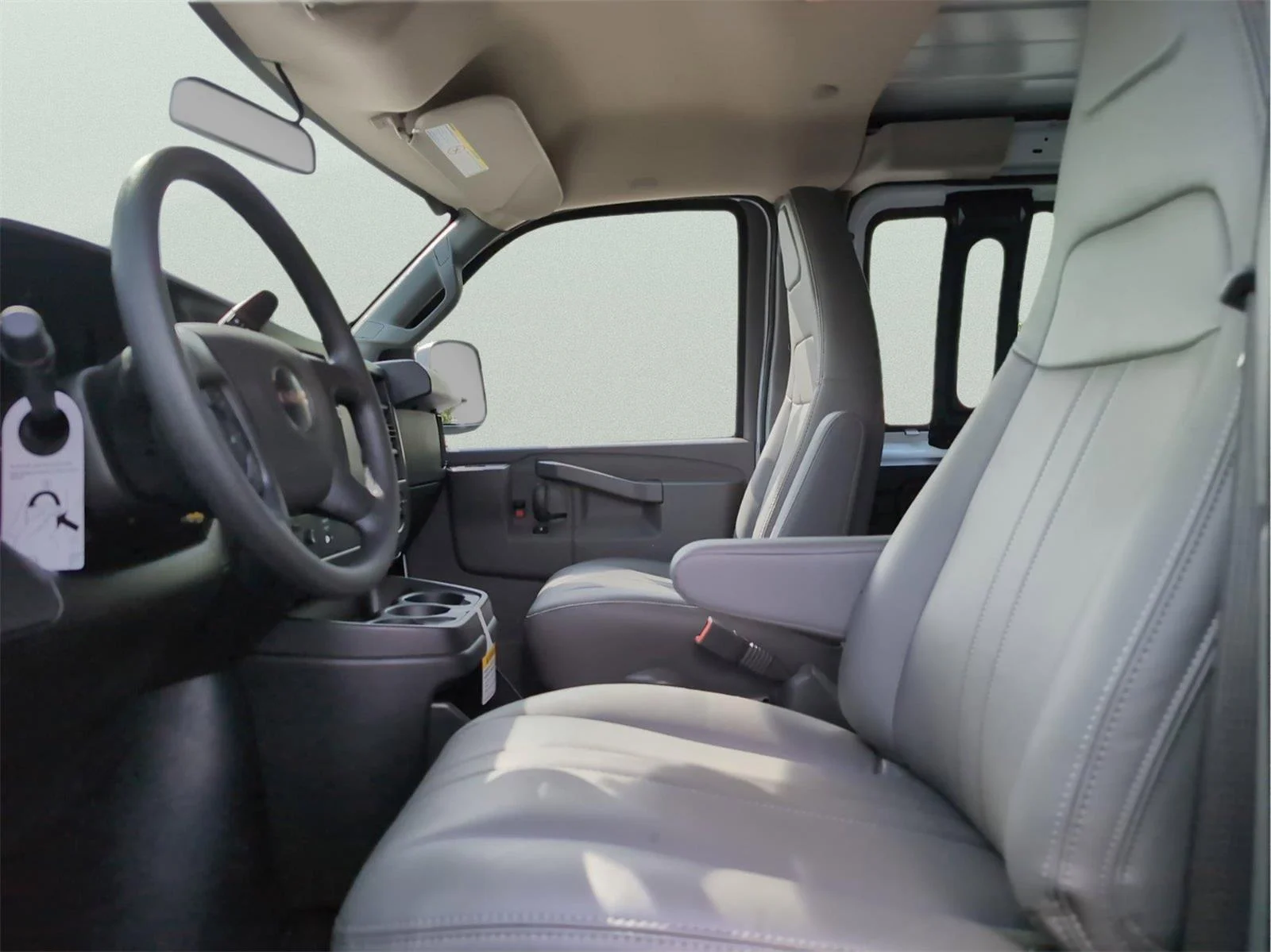 New 2026 Summit White GMC Work Van image 28