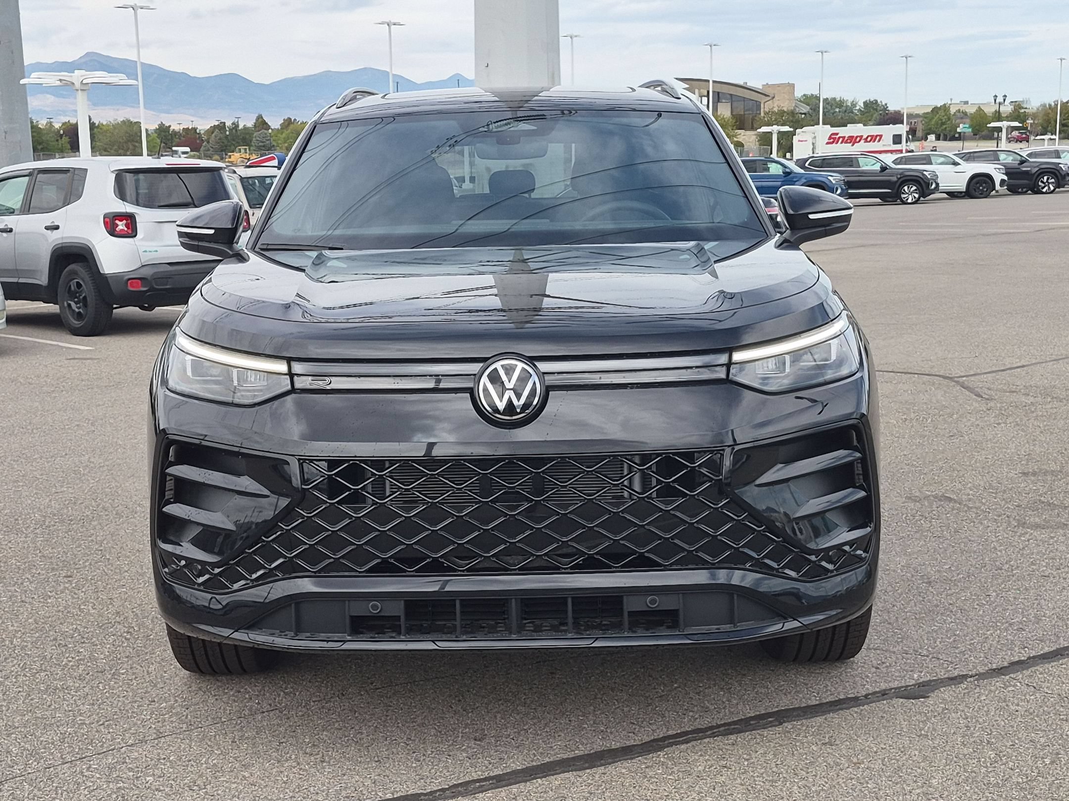 New 2026 Deep Black Pearl Volkswagen SE R-Line Black image 9