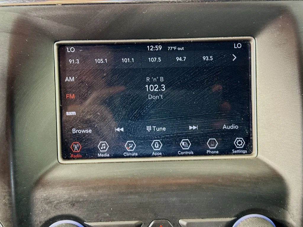 Used 2021 Gray Jeep Laredo E image 14