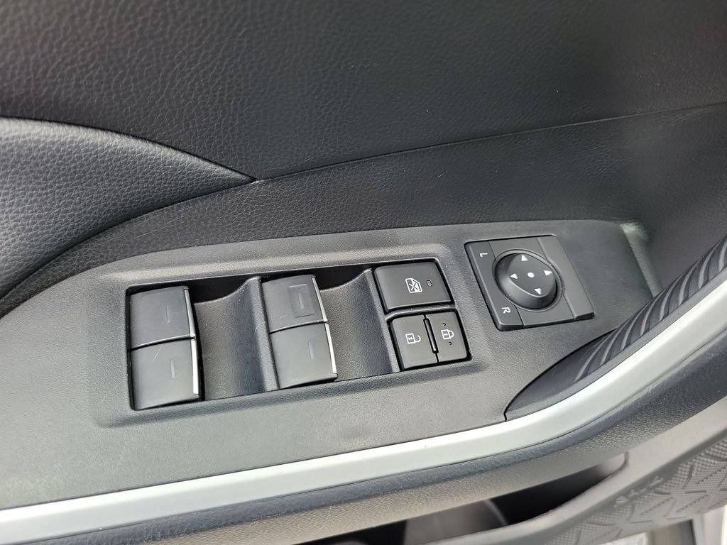 Used 2025 Silver Toyota XLE image 20