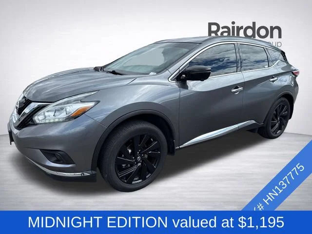 Used 2017 Gun Metallic Nissan Platinum image 3