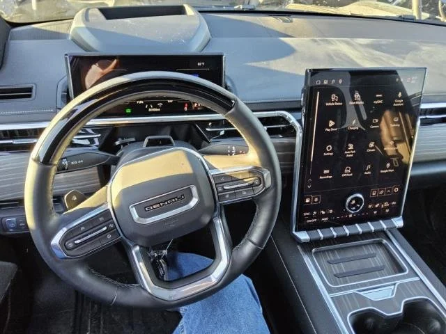 Used 2026 Deep Ocean Metallic GMC Denali Max Range image 3