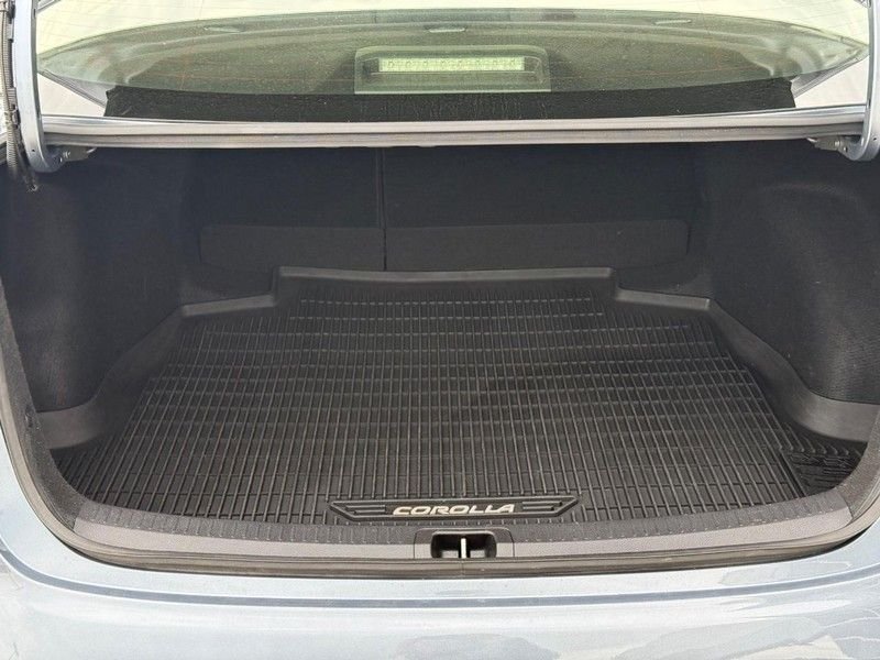 Used 2021 Celestite Toyota LE image 9