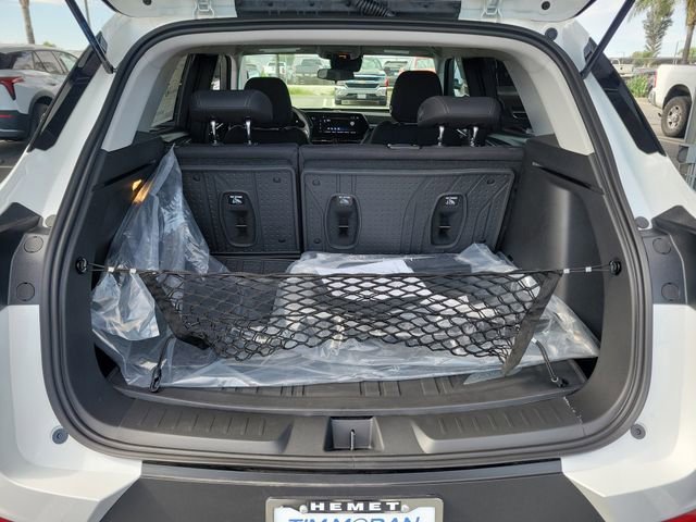 New 2026 Summit White Chevrolet LT image 20