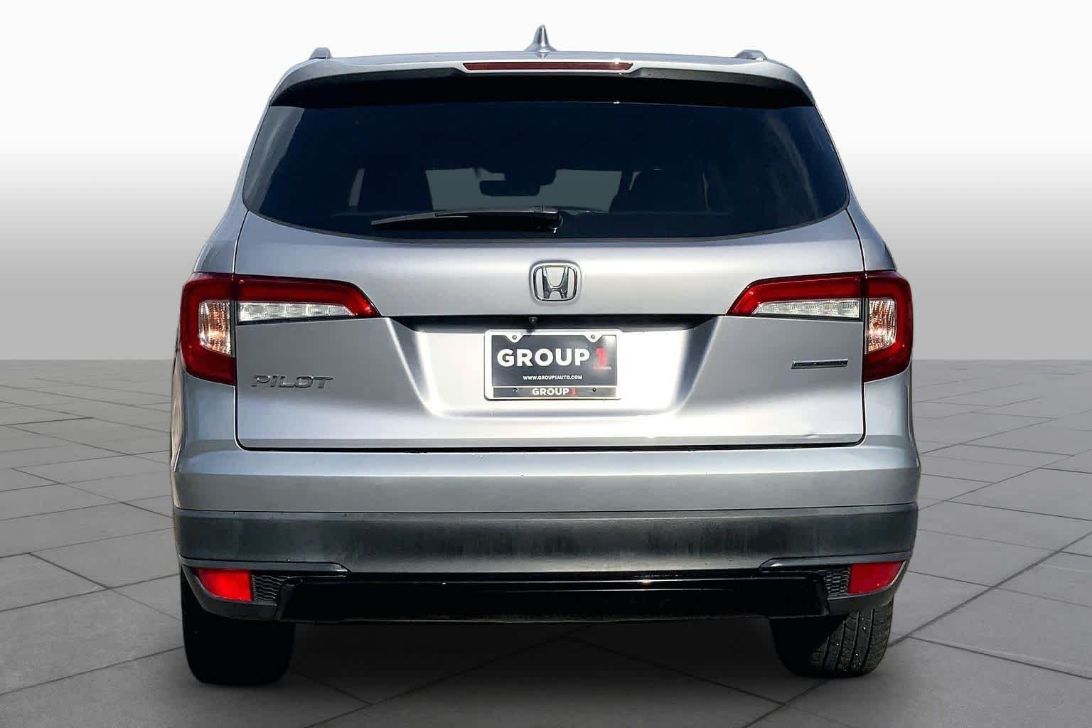 Used 2021 Lunar Silver Metallic Honda Special Edition image 5
