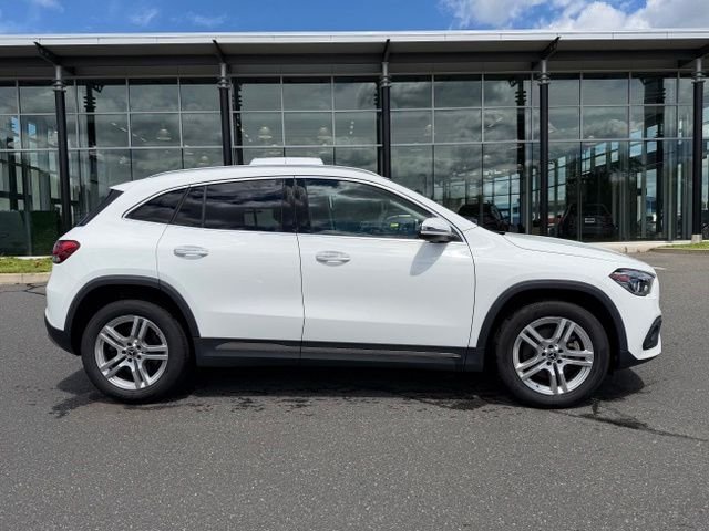 Used 2022 White Mercedes-Benz GLA 250 image 8
