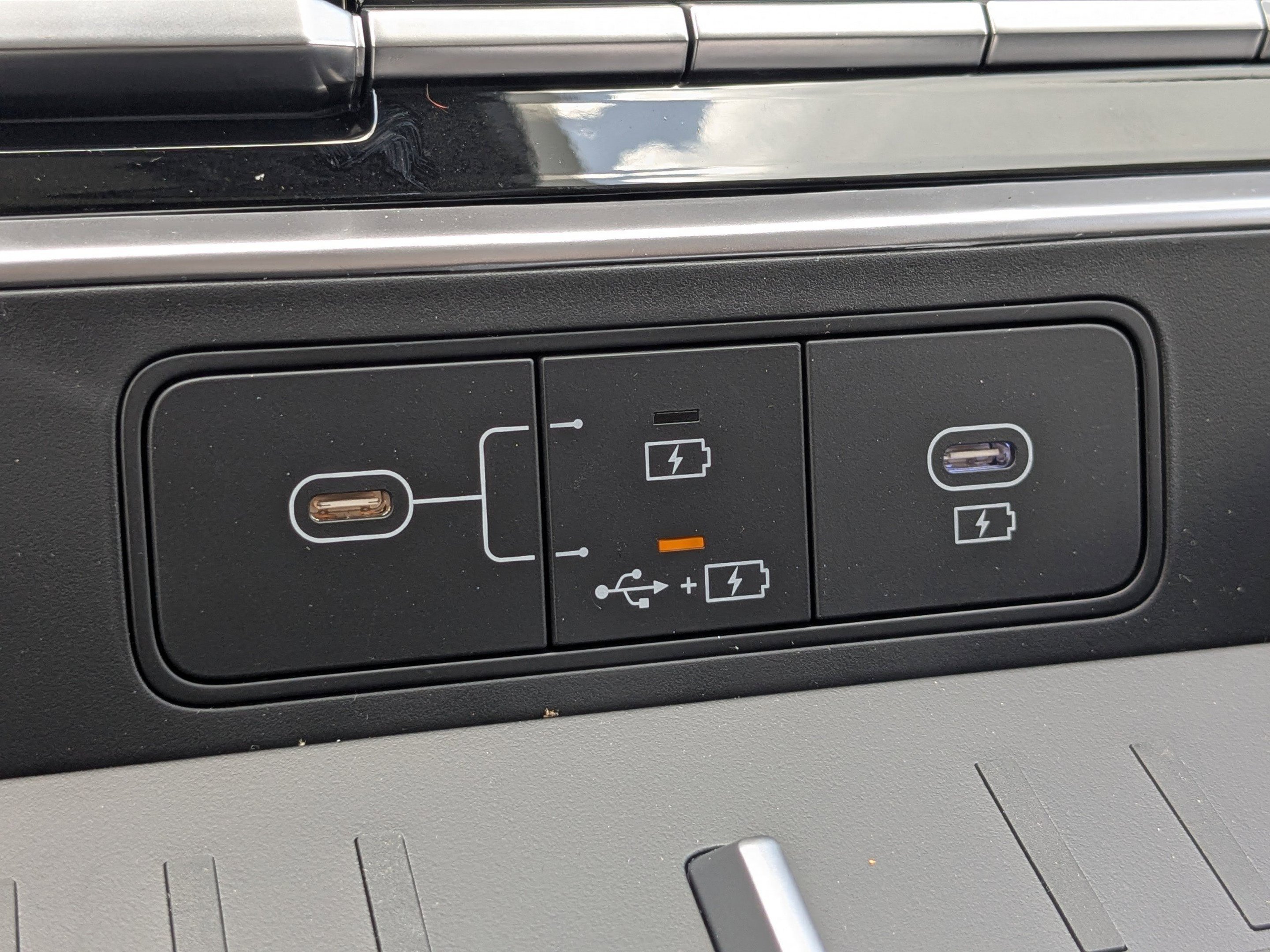 New 2026 Phantom Black Hyundai SE image 36
