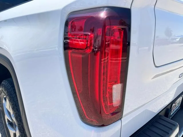 Used 2023 SUMMIT WHITE GMC SLT image 7