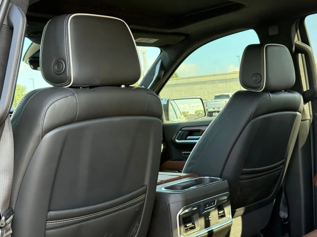 Used 2025 Black GMC Denali Ultimate image 18