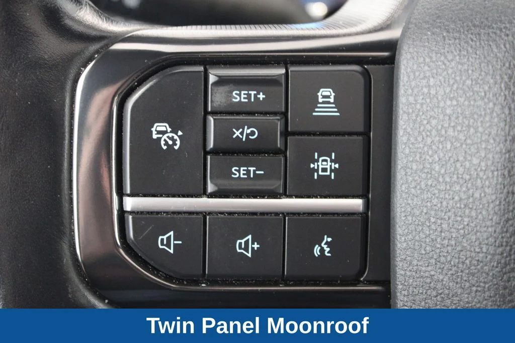 Used 2021 Silver Ford Platinum image 23