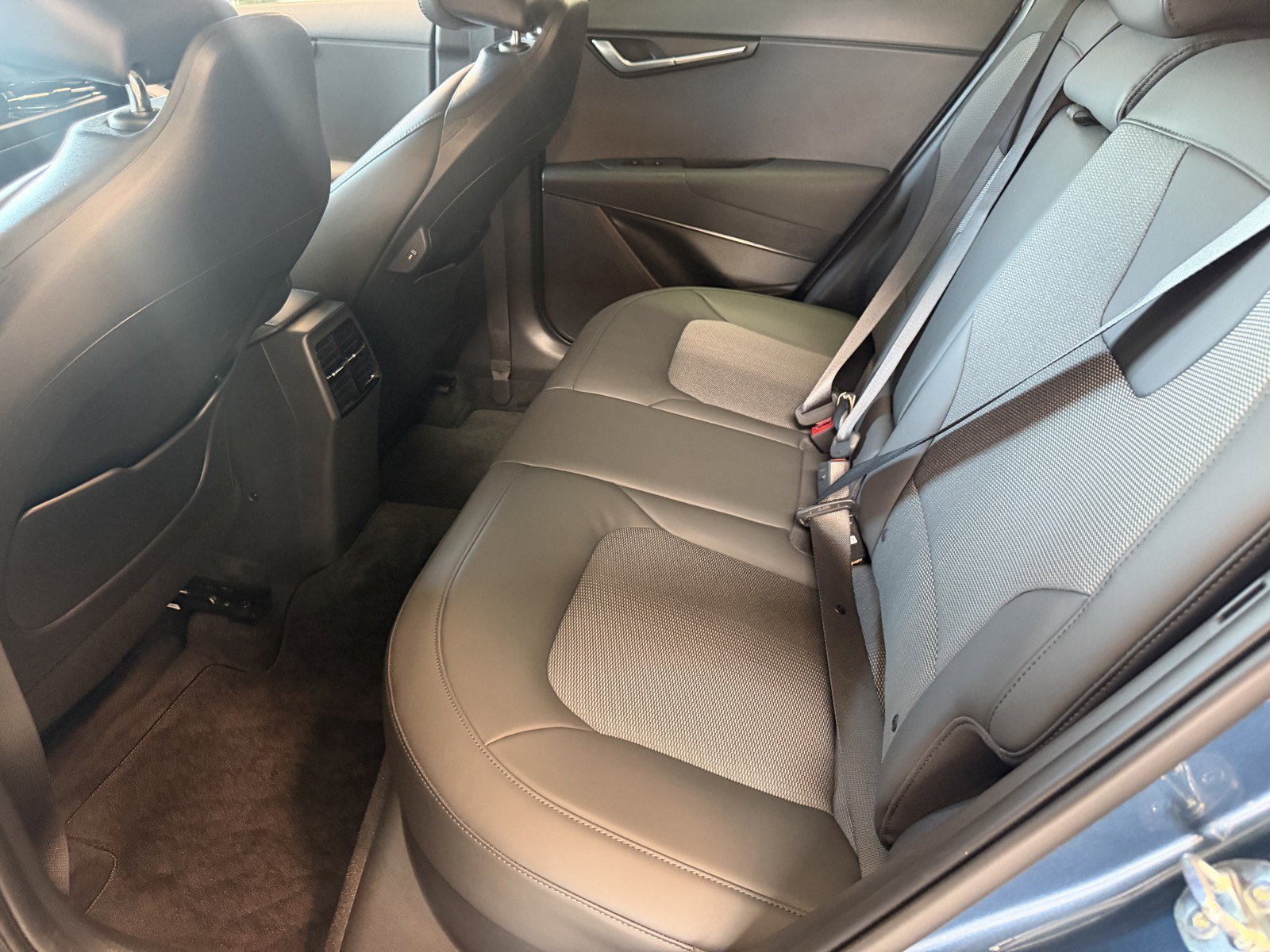 Used 2024 Mineral Blue Kia EX image 22