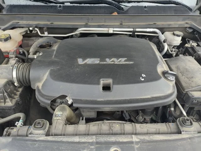Used 2019 White GMC 4WD Denali image 26