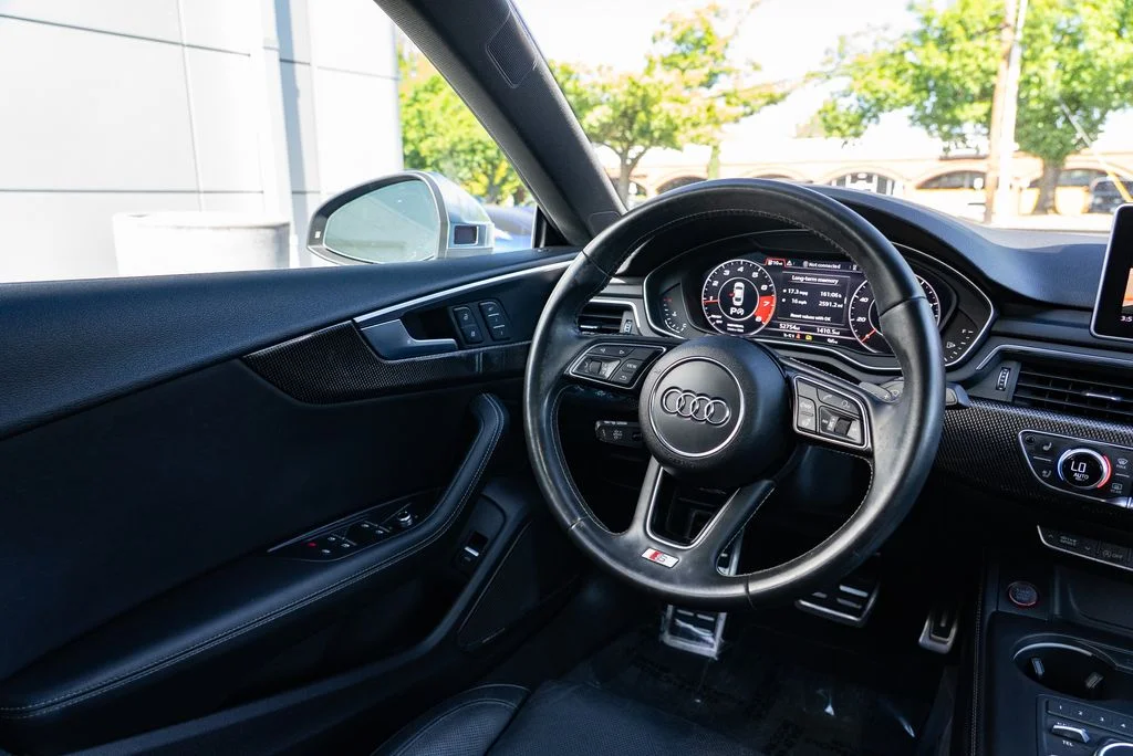 Used 2018 Black Audi 3.0T Prestige image 12