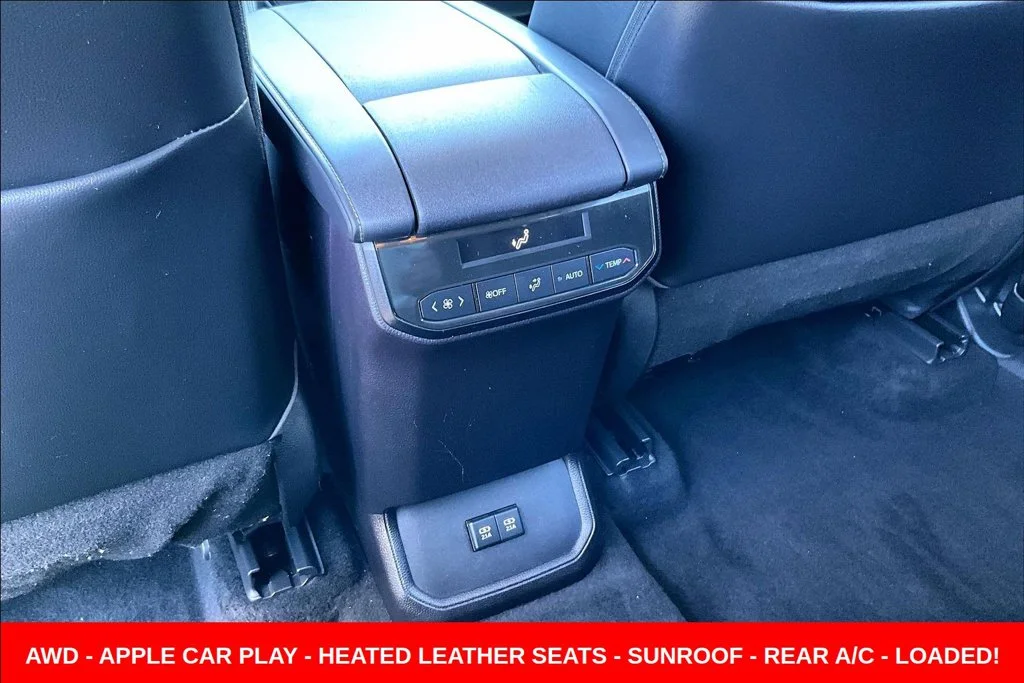 Used 2021 Silver Toyota XLE image 10