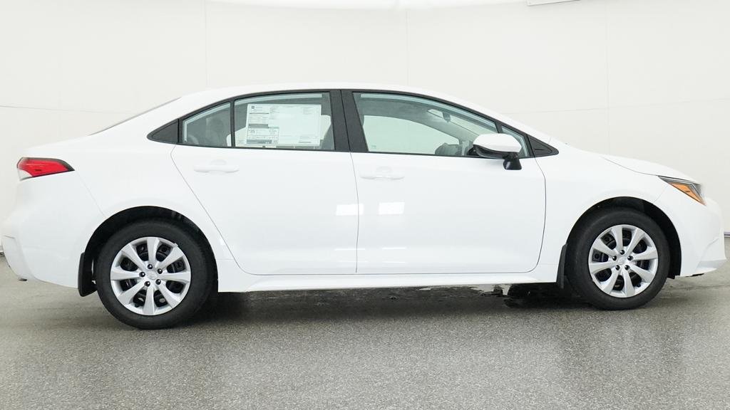 New 2026 Ice Cap Toyota LE image 13