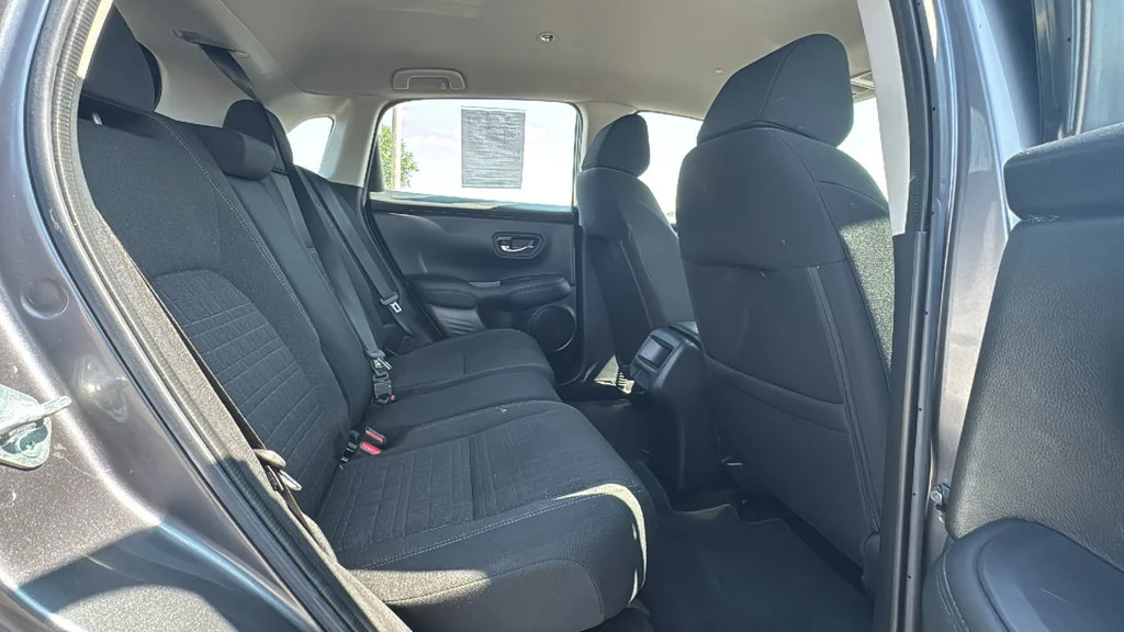 Used 2023 Gray Honda AWD LX image 15