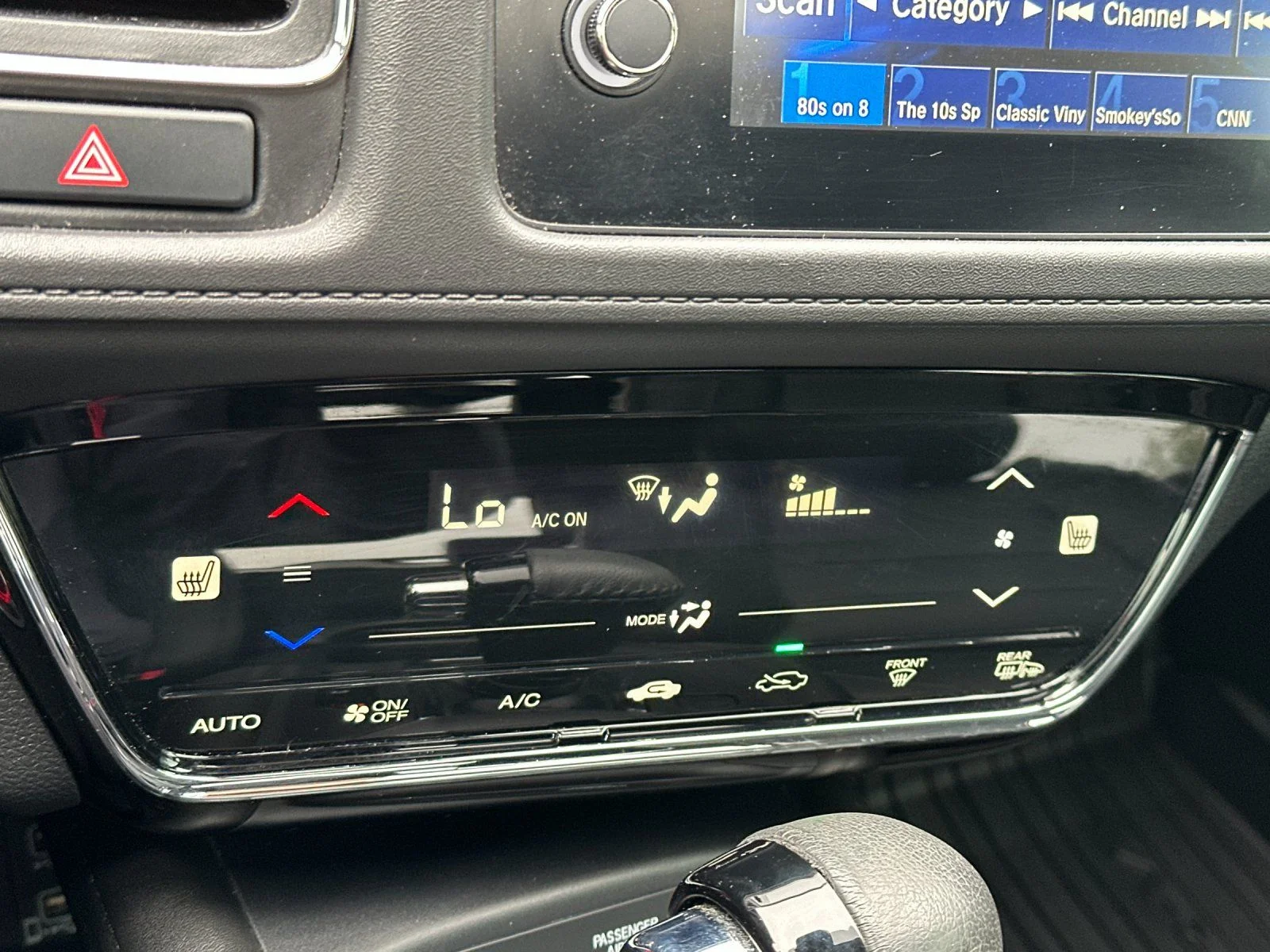 2021 Honda HR-V Touring - Photo 19