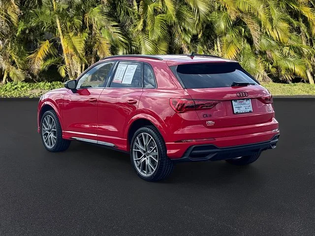 Used 2025  Audi Premium Plus image 7