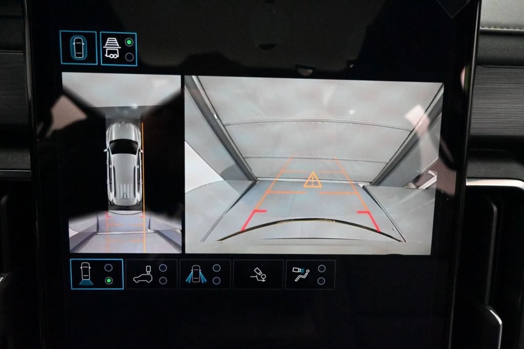 2027 GMC Acadia AT4 - Photo 14