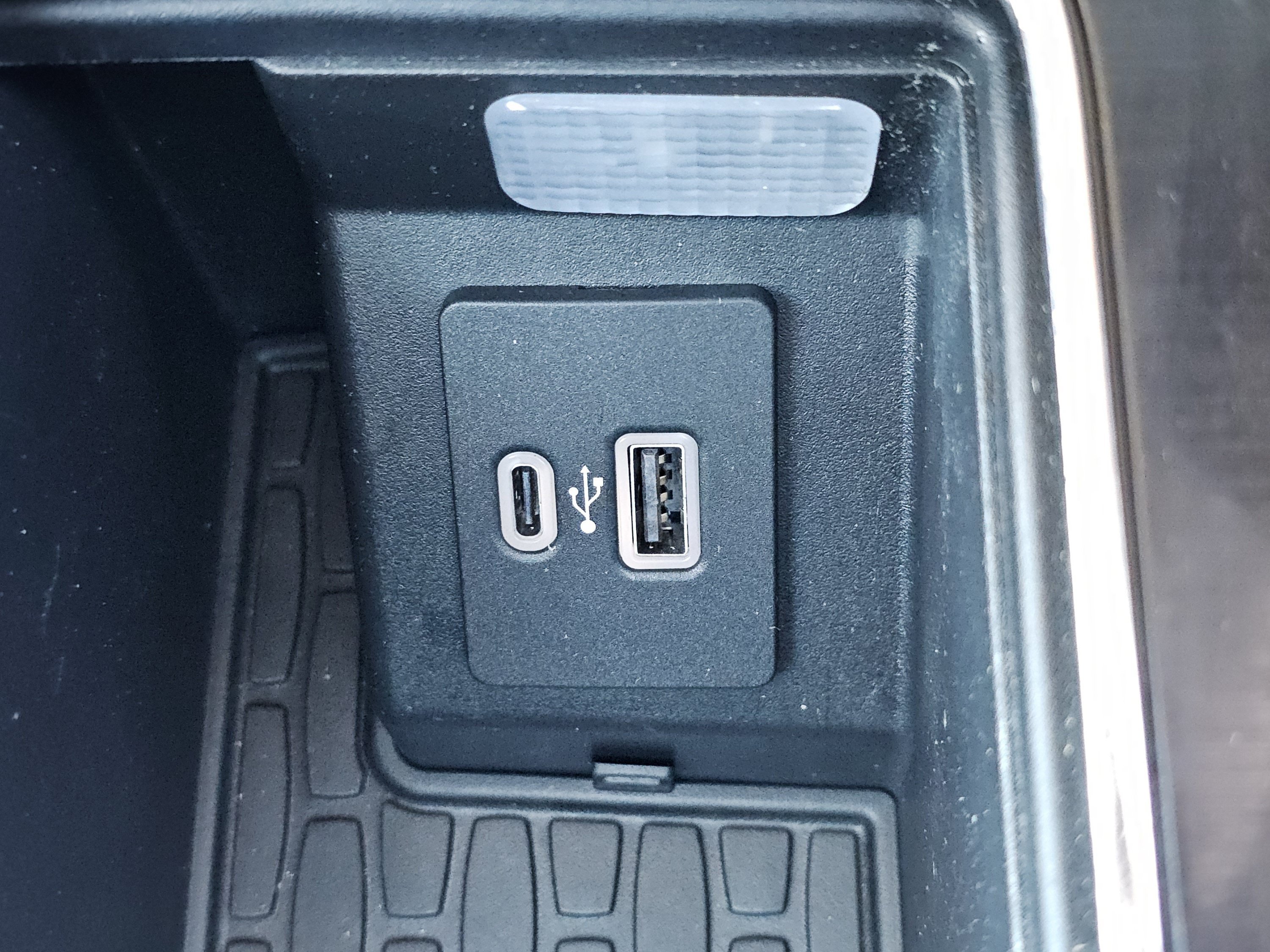Used 2021 Blue Lincoln Reserve image 16