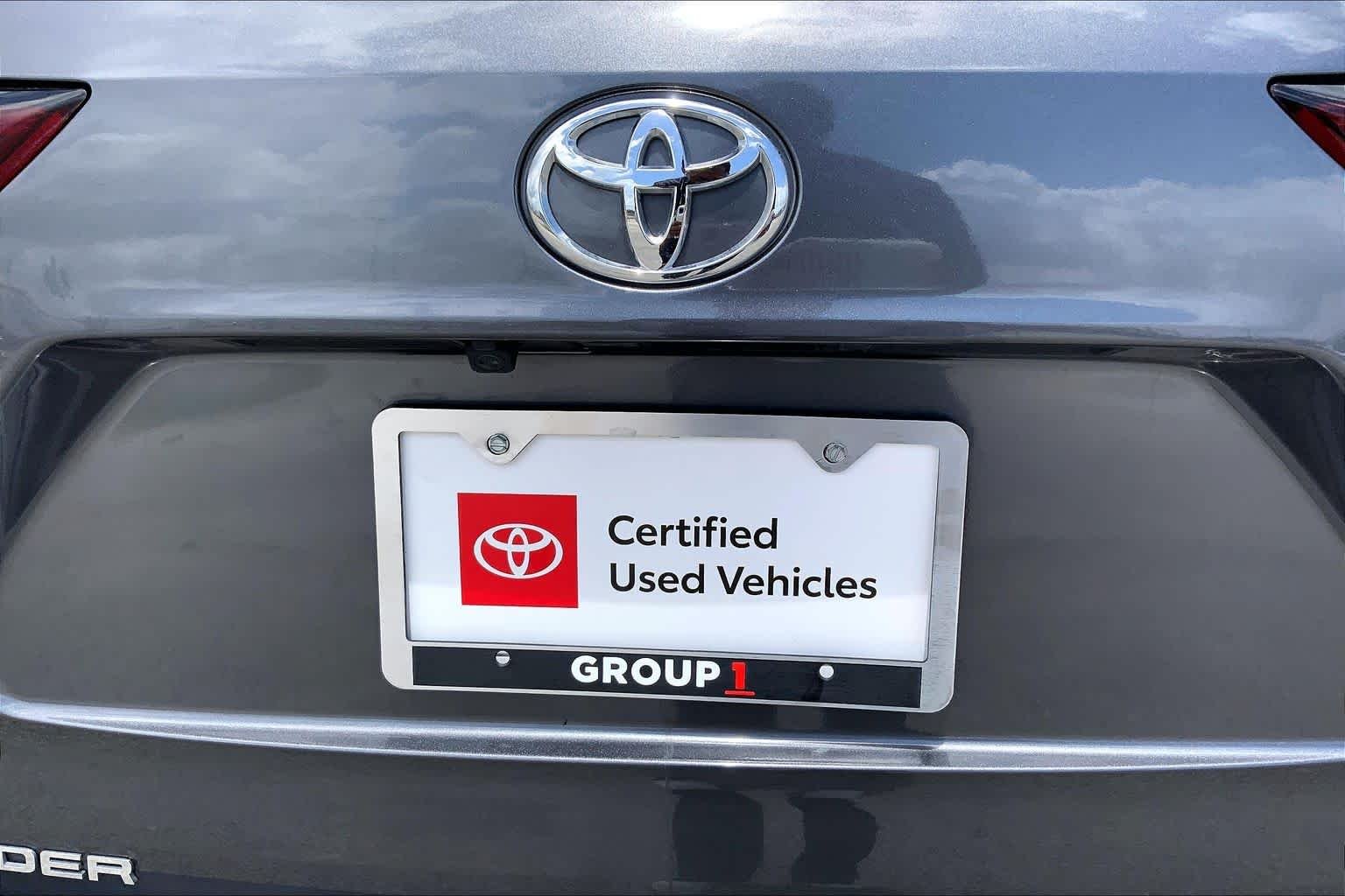 Used 2025 Magnetic Gray Metallic Toyota XLE image 10