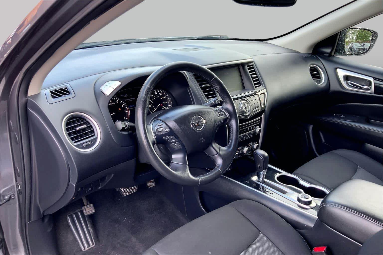 Used 2020 Gun Metallic Nissan SV image 16