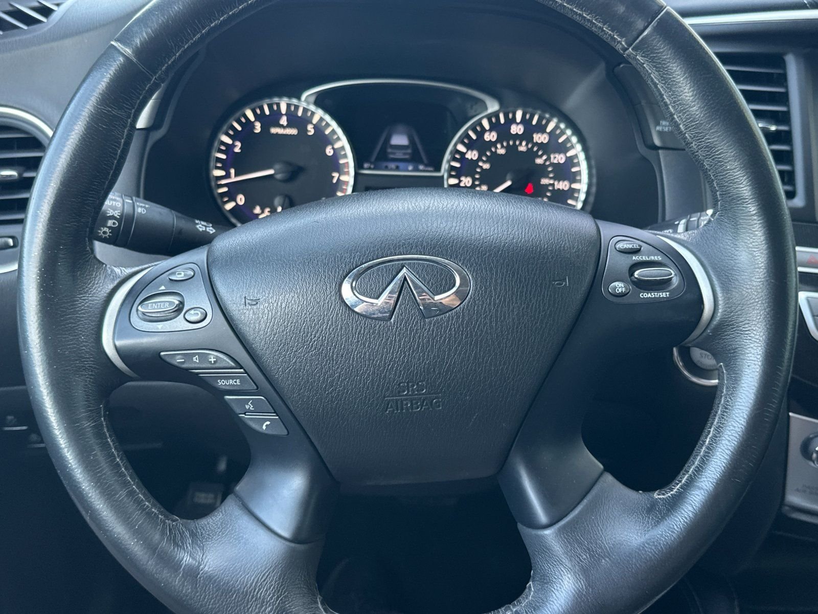 Used 2019 Mocha Almond INFINITI LUXE image 22